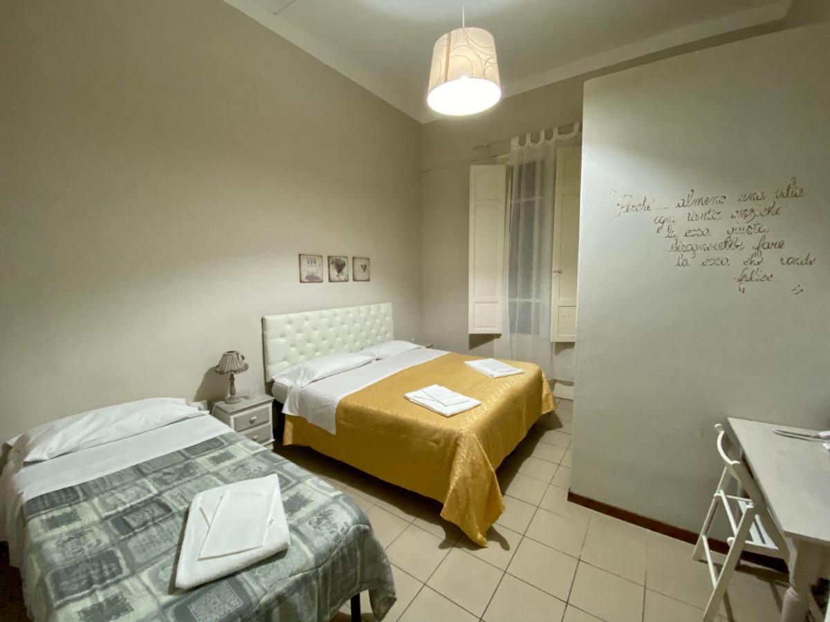 Hotel Lisa Viareggio Bagian luar foto